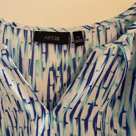 APT. 9 Top - Picture 2 of 3